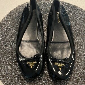 Prada size 39 1/2